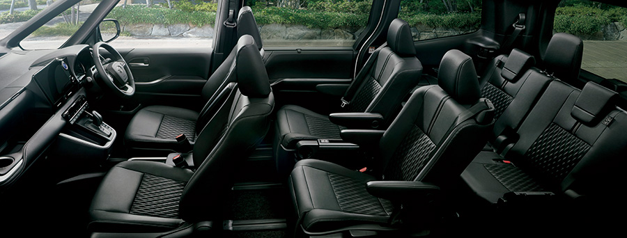 Toyota Noah 7-seater maxi cab
