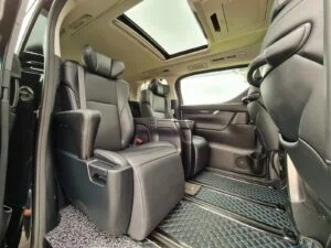 Image 26: premium limousine
