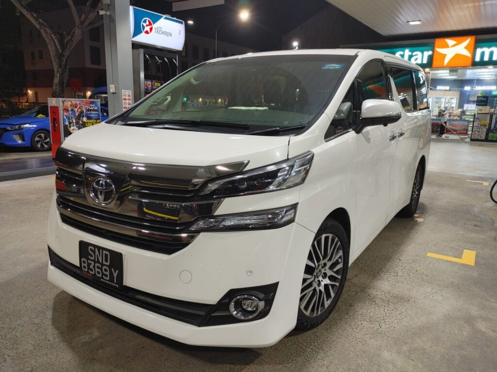 Vellfire- 6 seater taxi