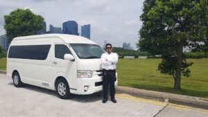 6 seater maxicab singapore